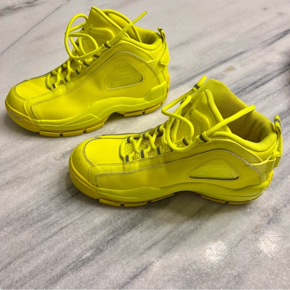 Fila Grant Hill 2 Women’s Basketball Shoe in Safety Yellow High-Top Sneakers - Picture 2 of 7